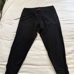 Nike Mens Black Jogger Sweatpants with Subtle Logo